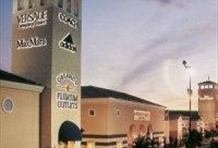 Orlando Premium Outlets Package - Vineland Ave.